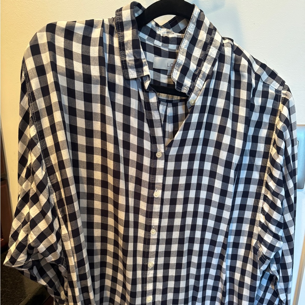 Loose fitting blouse